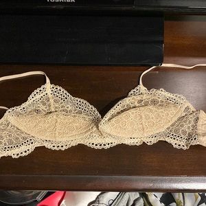 Lace bralette/bra. No underwire. Size 32A